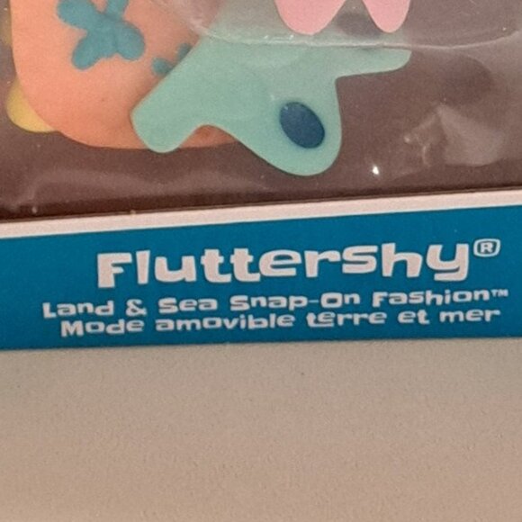 my little pony fim g4 nib fluttershy land & sea snap on fashion - Picture 5 of 6